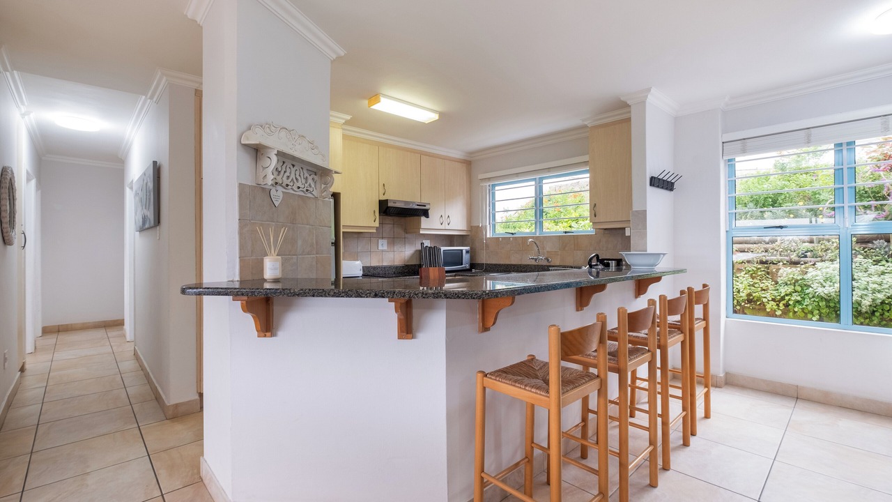 Photo of Kitchen in Shaka's Rock
