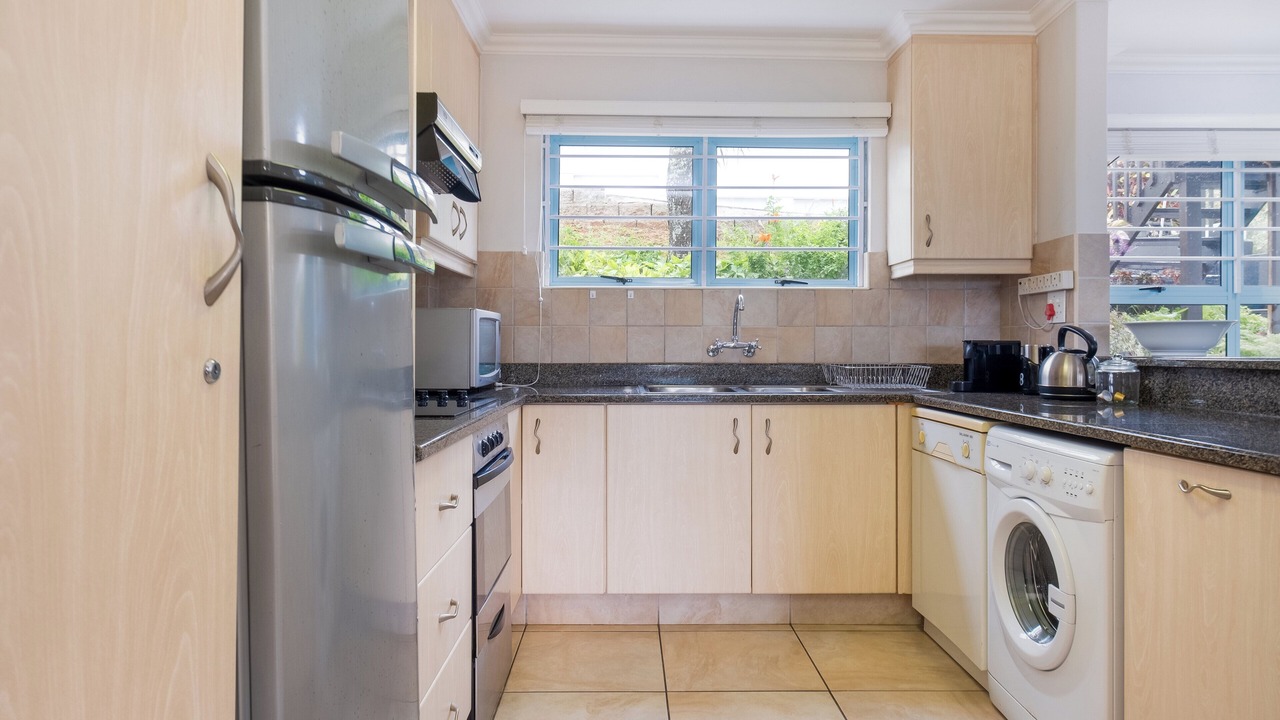 Photo of Kitchen in Shaka's Rock