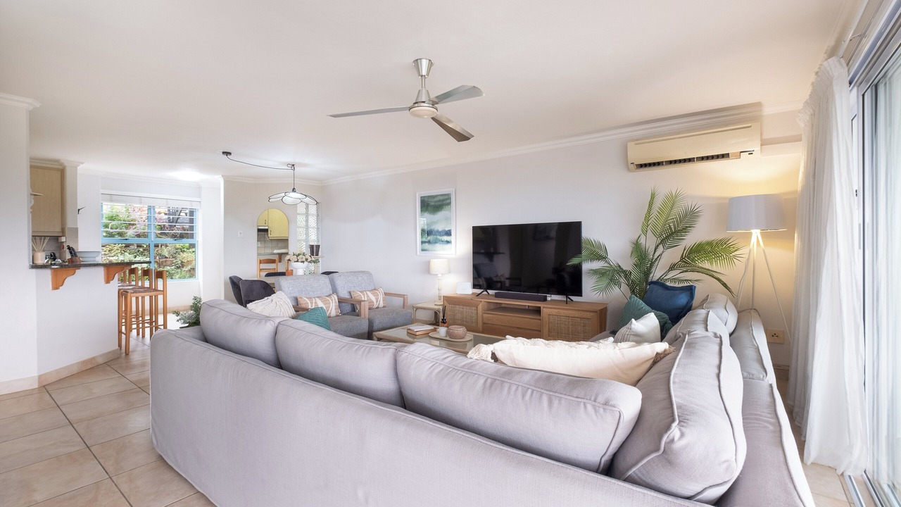 Photo of Livingroom in Shaka's Rock