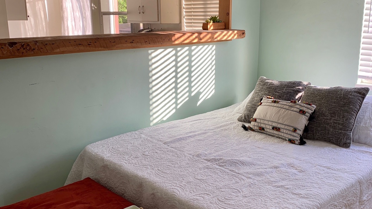 Photo of Bedroom in Oakland