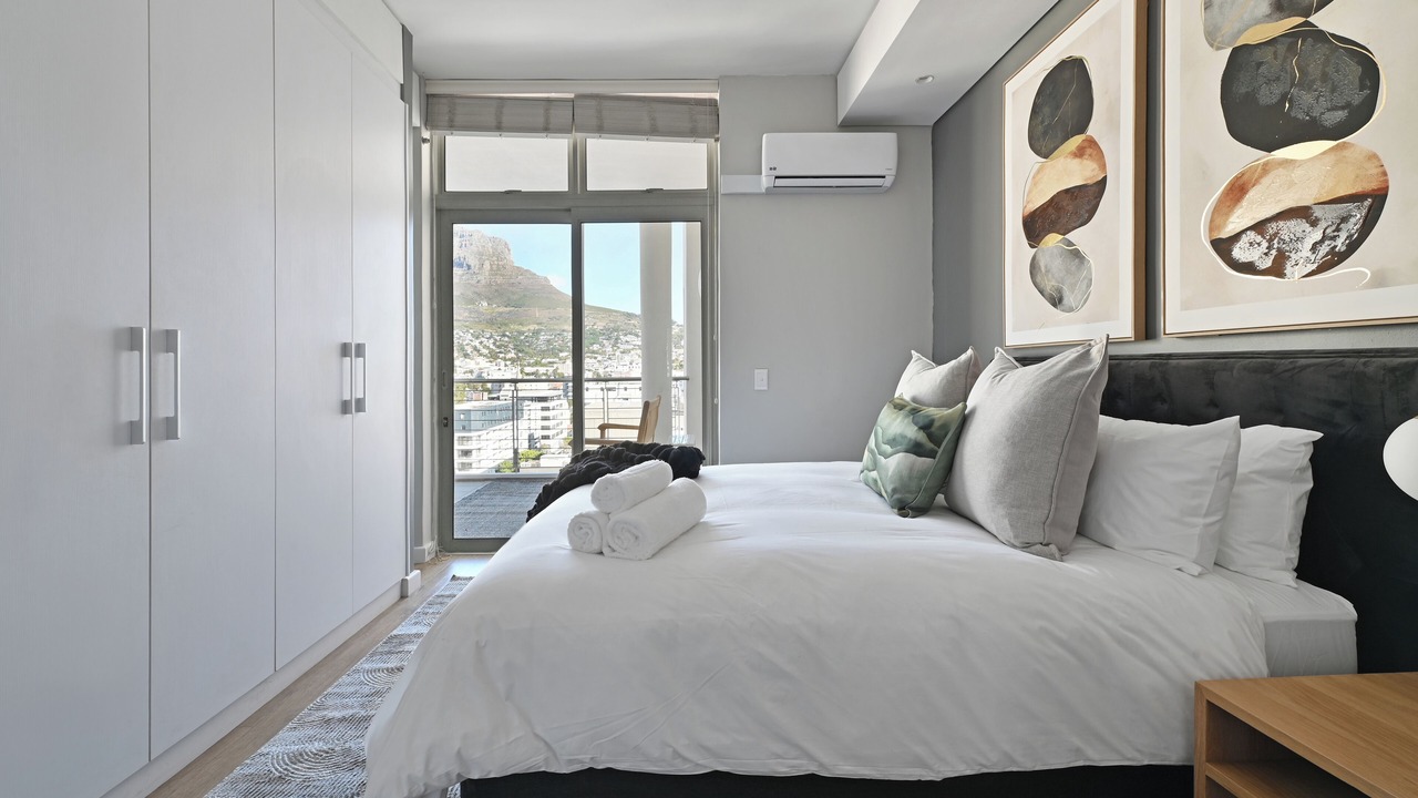 Photo of Bedroom in Cape Town City Centre