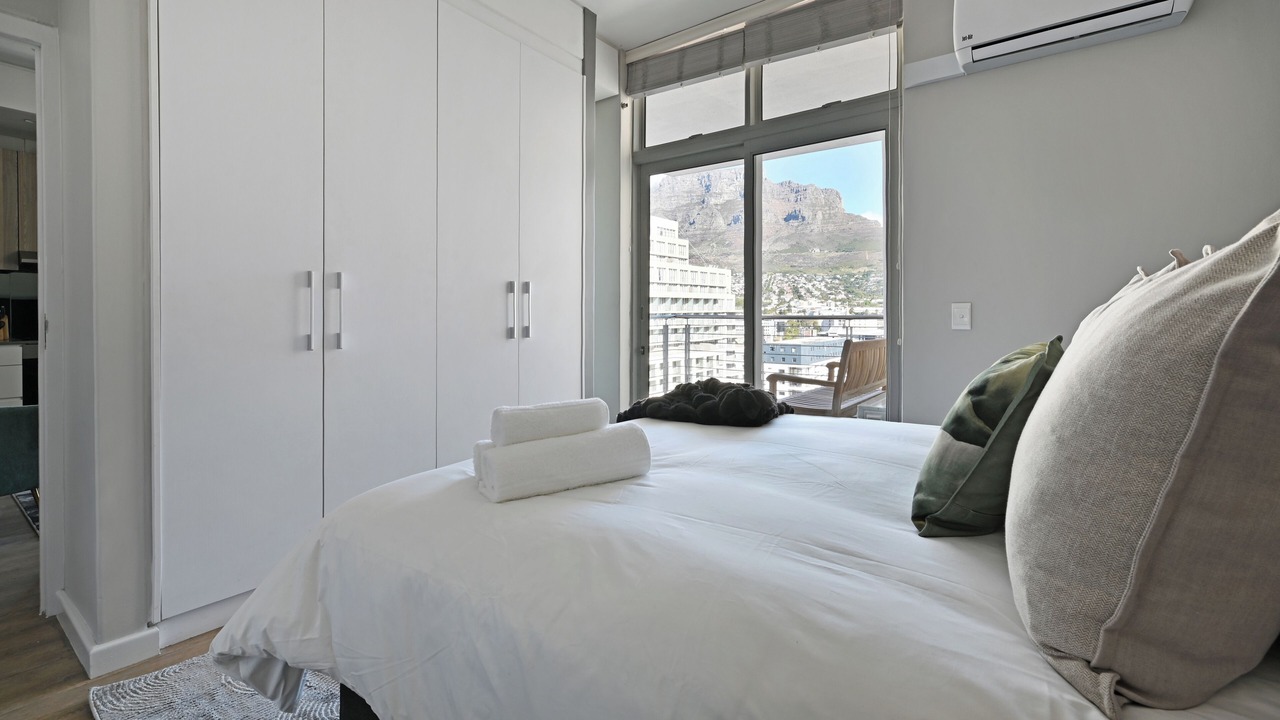 Photo of Bedroom in Cape Town City Centre