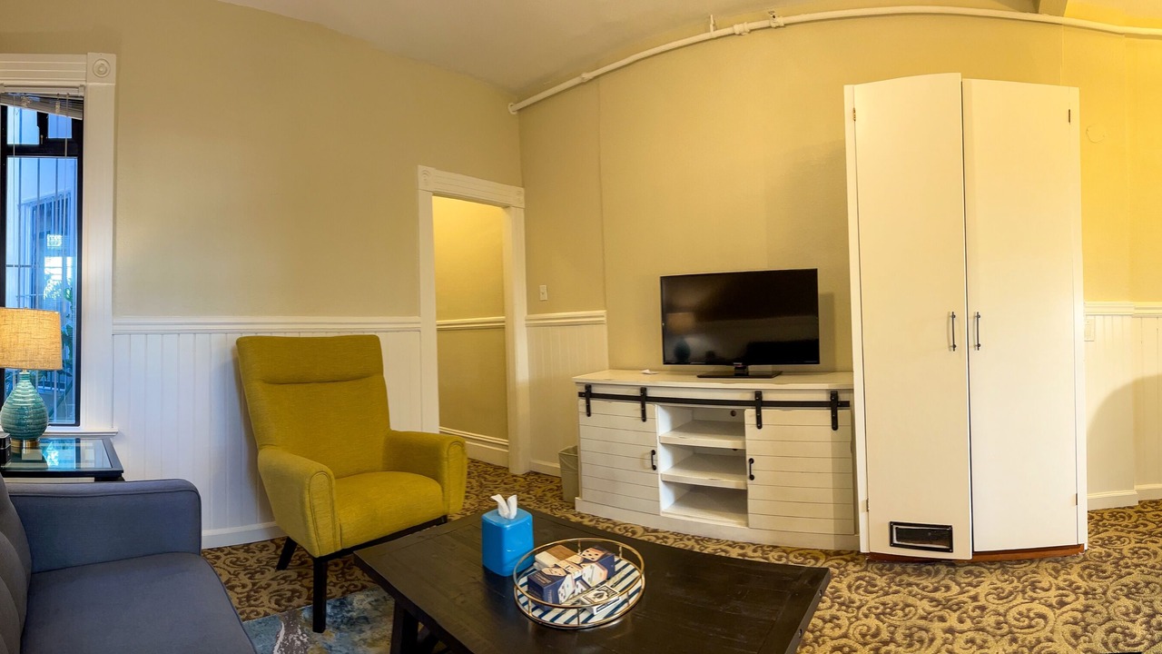 Photo of Livingroom in Downtown San Francisco