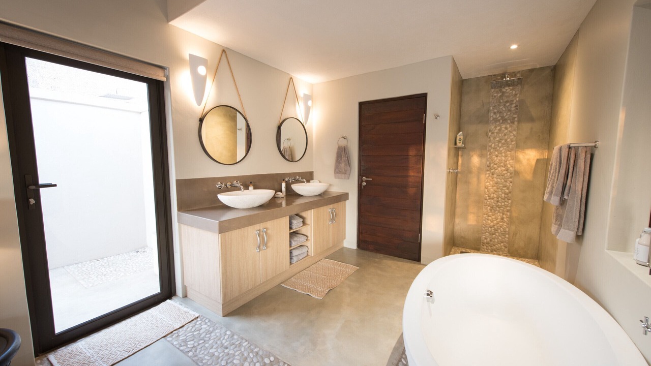 Photo of Bathroom in Hoedspruit