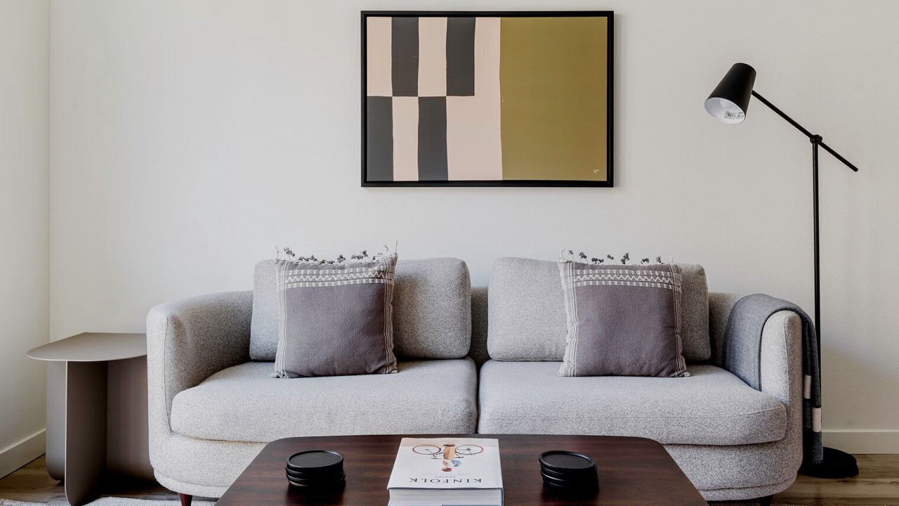 Photo of Livingroom in Hayward