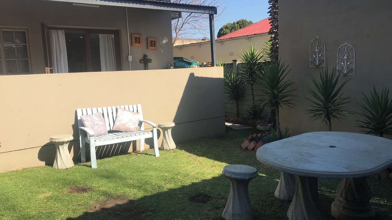 Photo of Patio Balcony in Parys