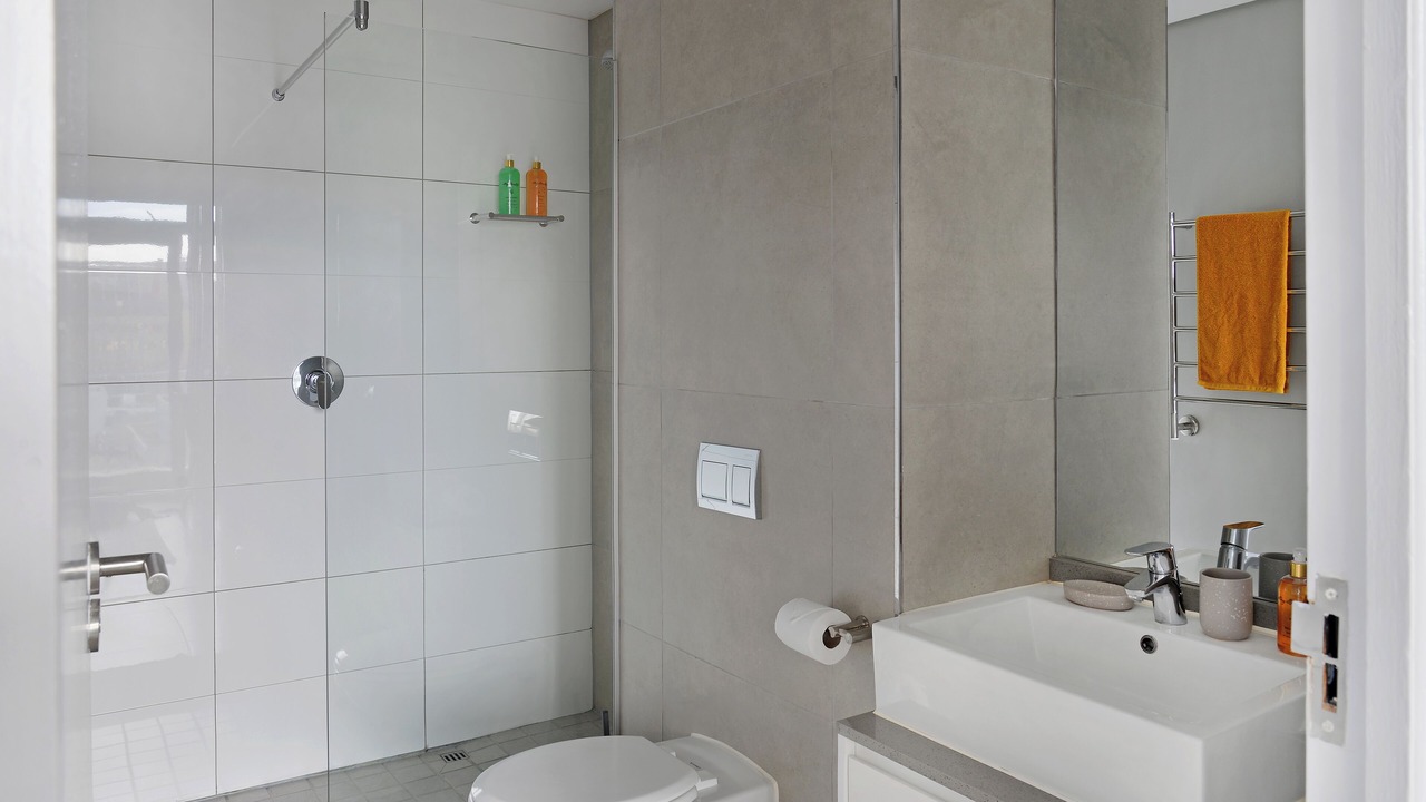 Photo of Bathroom in Foreshore