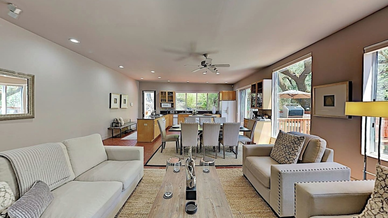 Photo of Livingroom in Glen Ellen