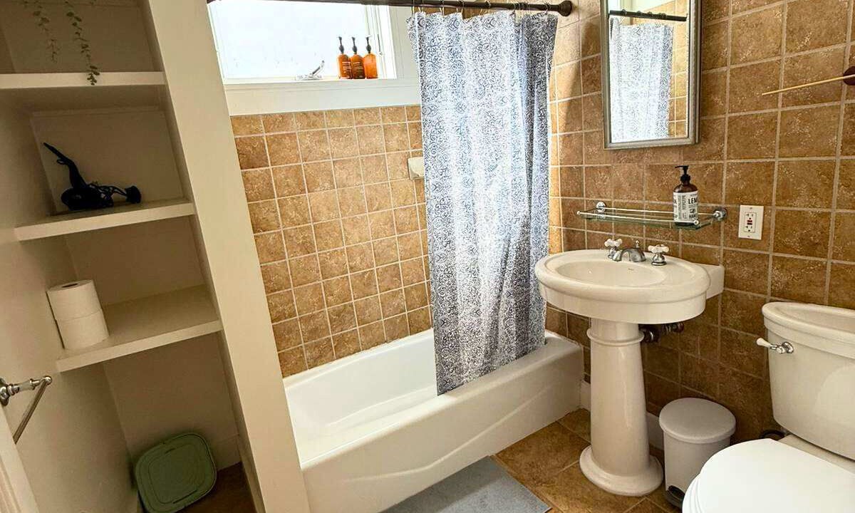 Photo of Bathroom in Downtown Berkeley