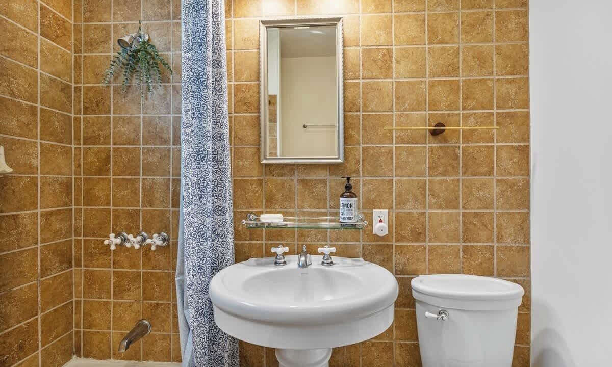 Photo of Bathroom in Downtown Berkeley