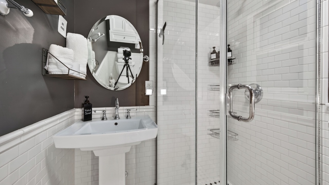 Photo of Bathroom in Central Sacramento