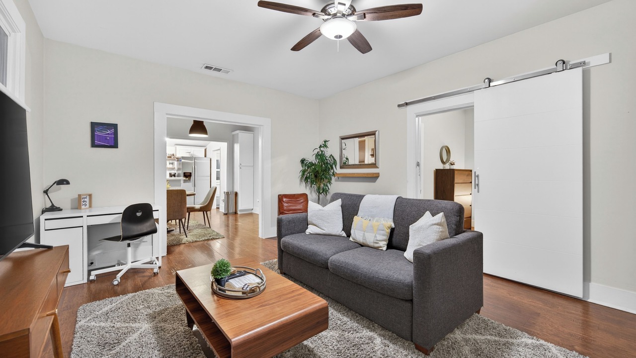 Photo of Livingroom in Central Sacramento