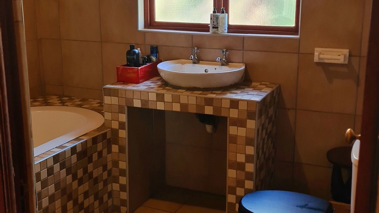Photo of Bathroom in Roodeplaat