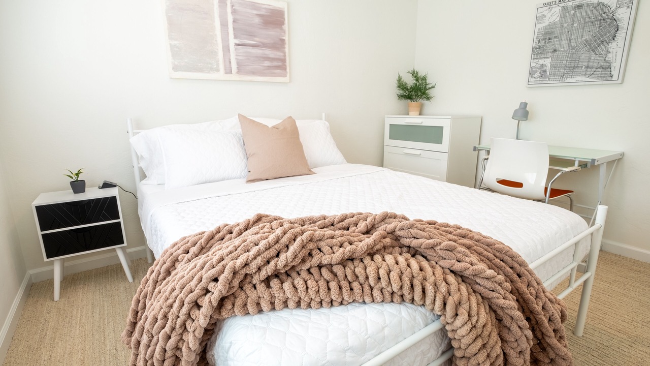 Photo of Bedroom in Mountain View