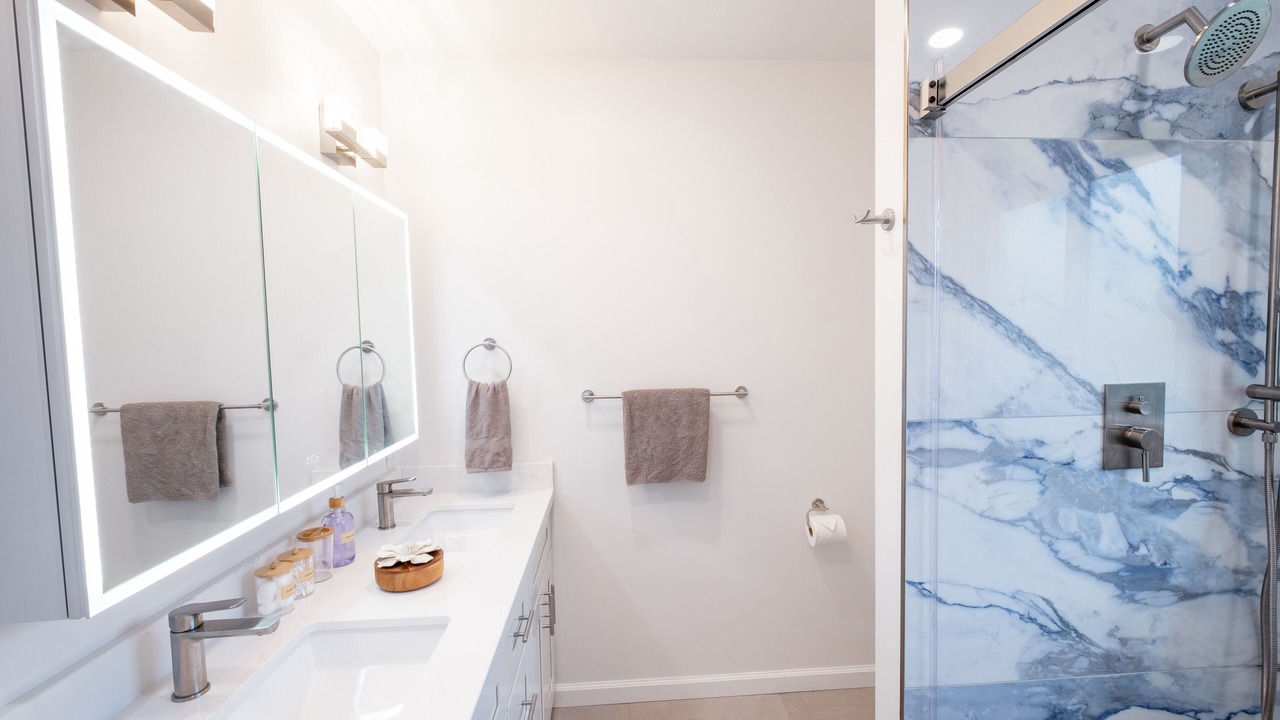 Photo of Bathroom in Mountain View