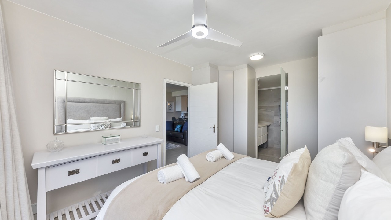 Photo of Bedroom in Lagoon Beach
