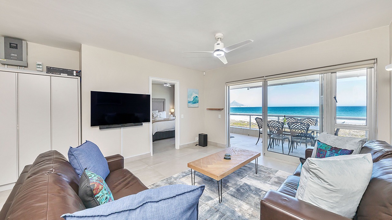 Photo of Livingroom in Lagoon Beach