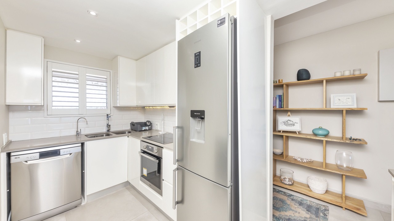 Photo of Kitchen in Lagoon Beach