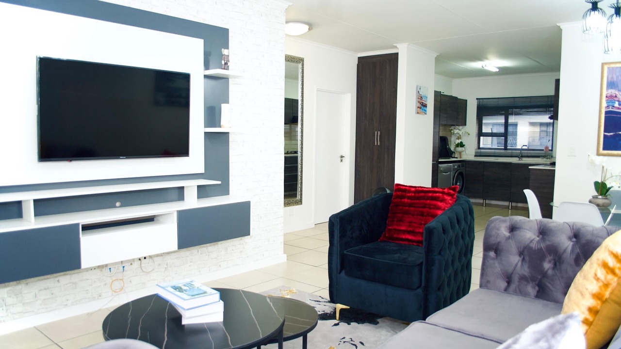 Photo of Livingroom in Greater Johannesburg Metropolitan Area