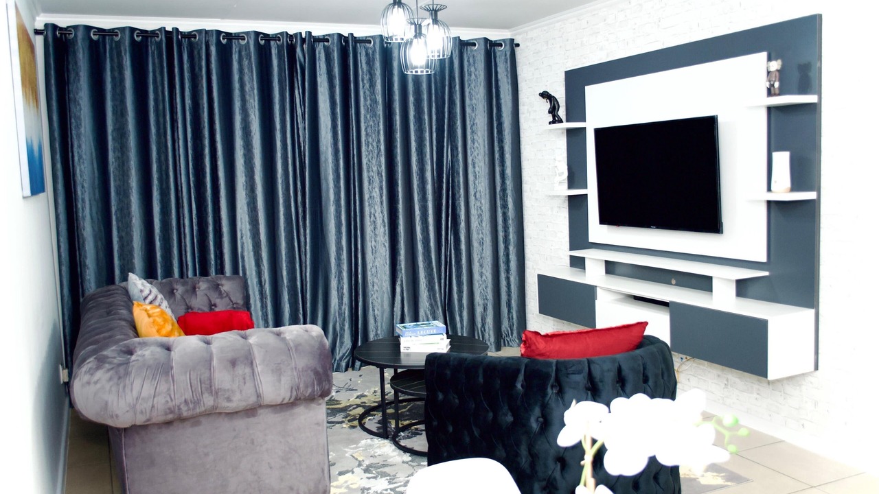Photo of Livingroom in Greater Johannesburg Metropolitan Area
