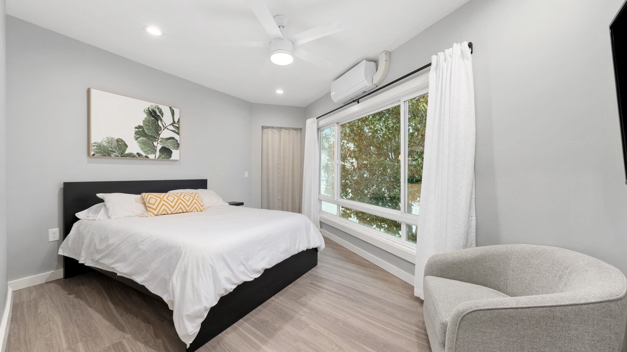 Photo of Bedroom in North Oak Park