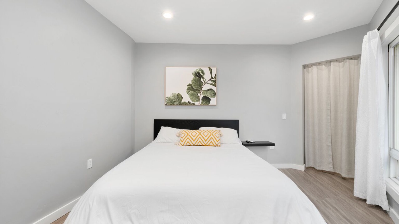 Photo of Bedroom in North Oak Park