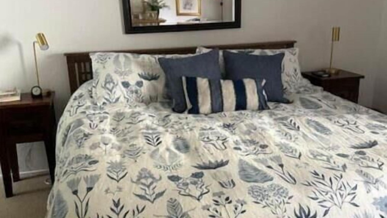 Photo of Bedroom in Lucas Valley-Marinwood