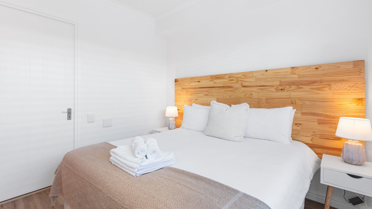 Photo of Bedroom in Lagoon Beach