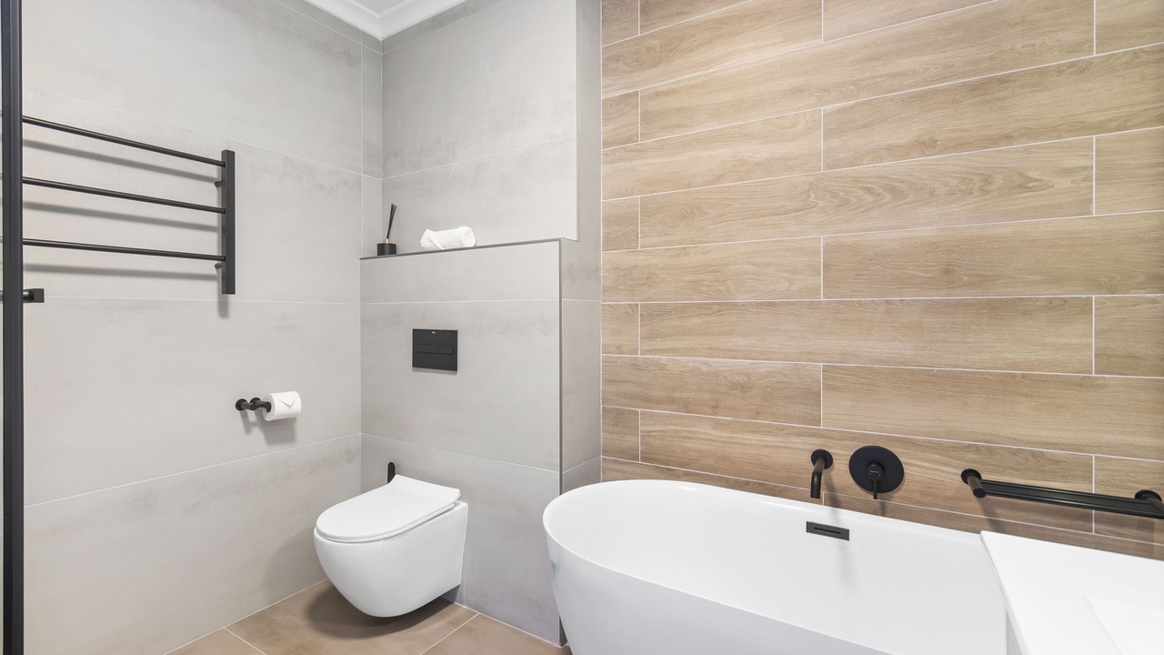 Photo of Bathroom in Lagoon Beach