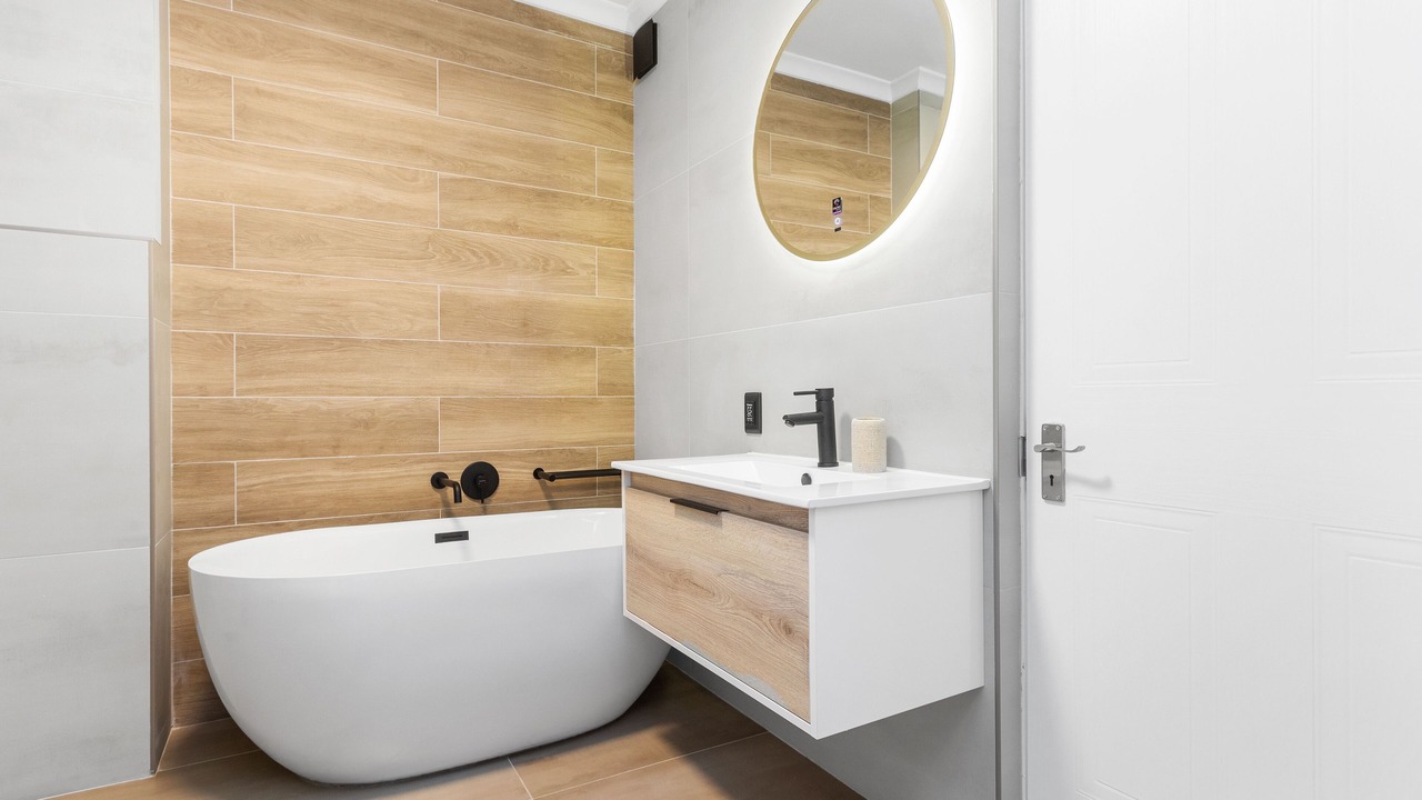 Photo of Bathroom in Lagoon Beach