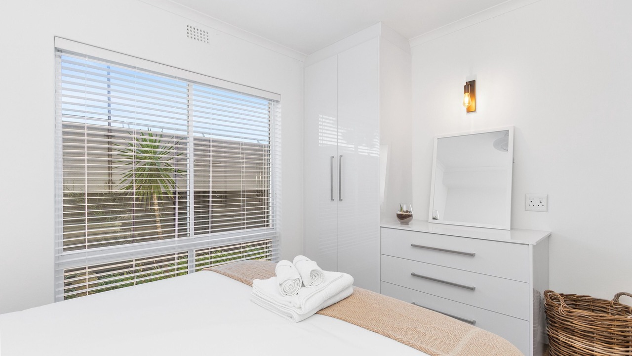Photo of Bedroom in Lagoon Beach