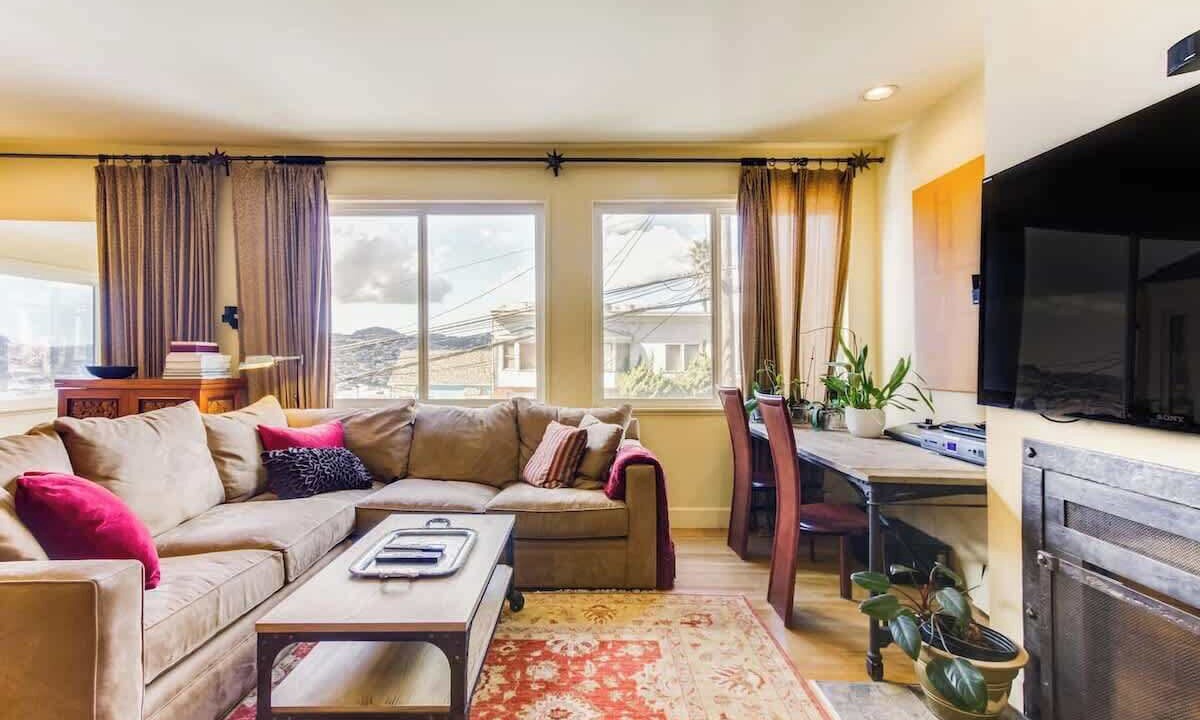 Photo of Livingroom in Potrero Hill