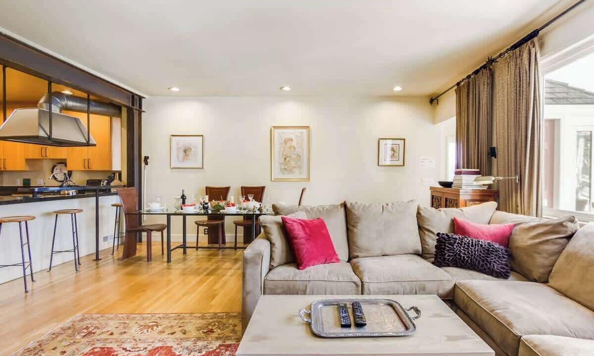 Photo of Livingroom in Potrero Hill