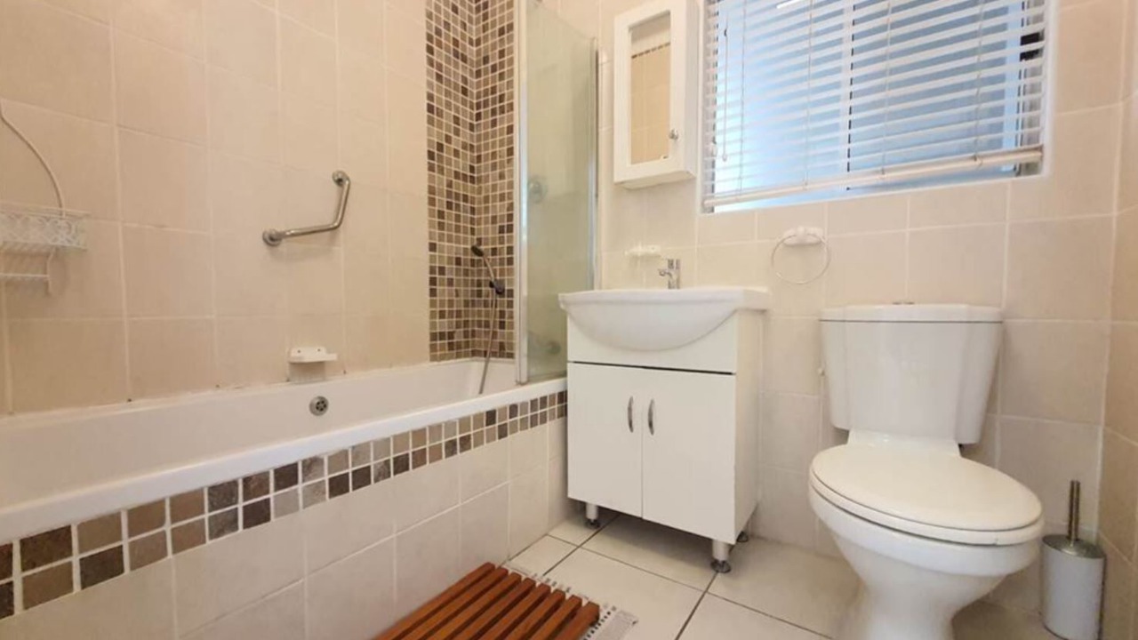 Photo of Bathroom in Manaba Beach