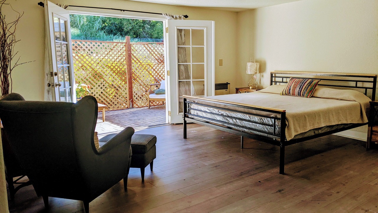 Photo of Bedroom in El Sobrante