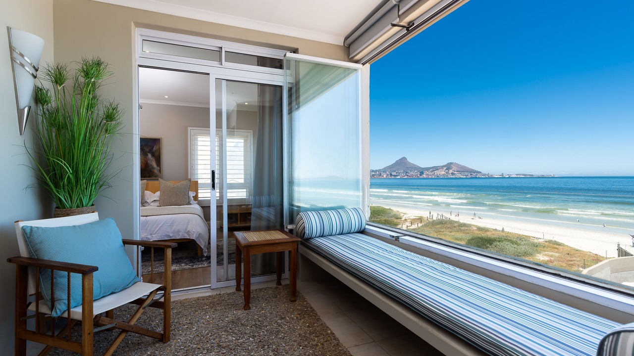 Photo of Bedroom in Lagoon Beach