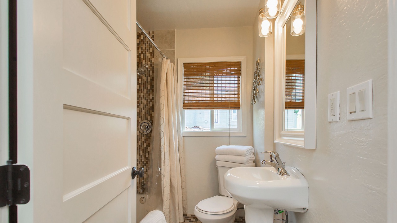 Photo of Bathroom in Alameda