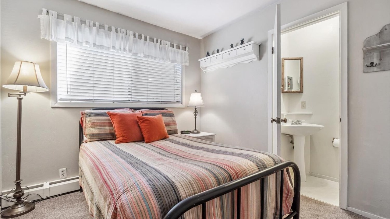 Photo of Bedroom in Dillon Beach