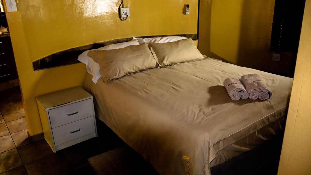 Photo of Bathroom in Flora Park