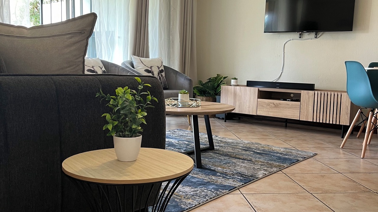 Photo of Livingroom in Greater Johannesburg Metropolitan Area