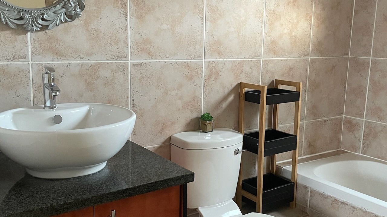 Photo of Bathroom in Greater Johannesburg Metropolitan Area