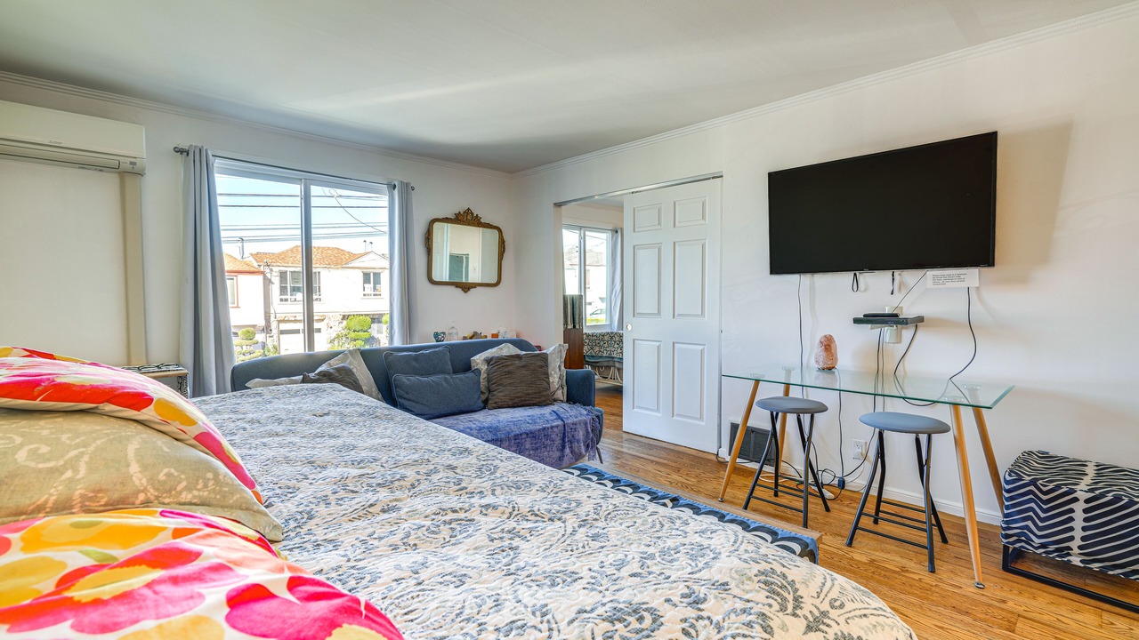 Photo of Bedroom in Sunset District