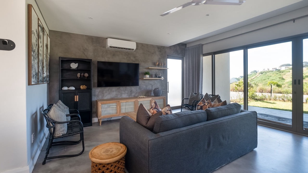 Photo of Livingroom in Salt Rock