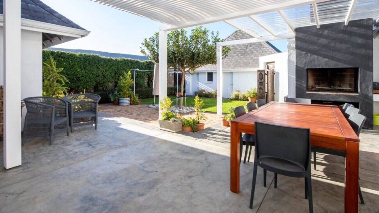 Photo of Outdoor in Westcliff