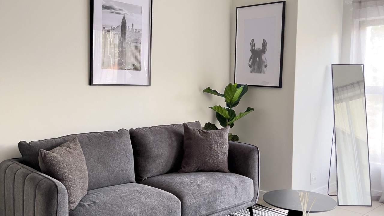 Photo of Livingroom in Greater Johannesburg Metropolitan Area