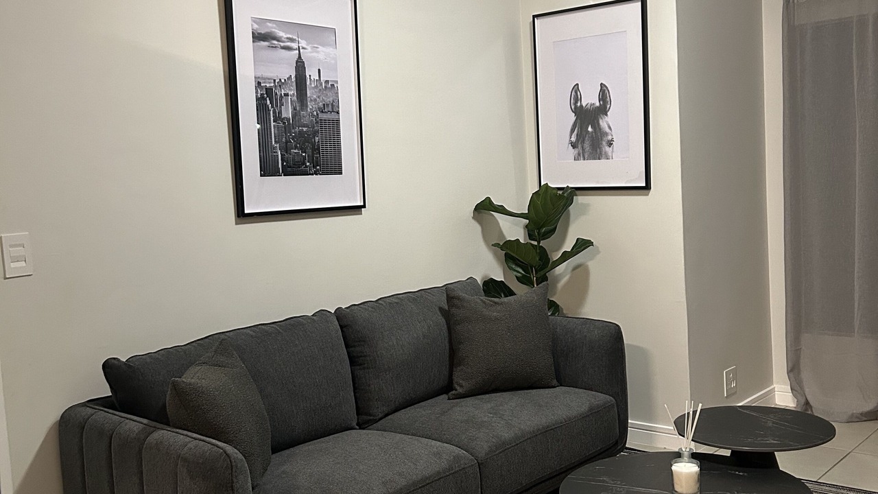 Photo of Livingroom in Greater Johannesburg Metropolitan Area