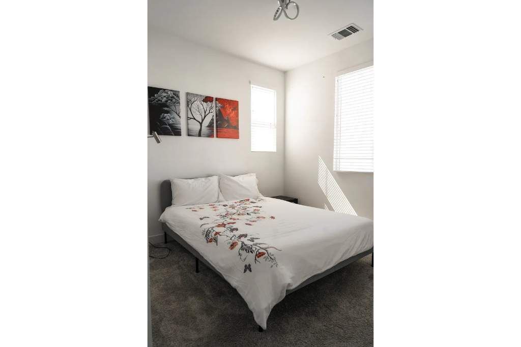 Photo of Bedroom in Ralph Bunche