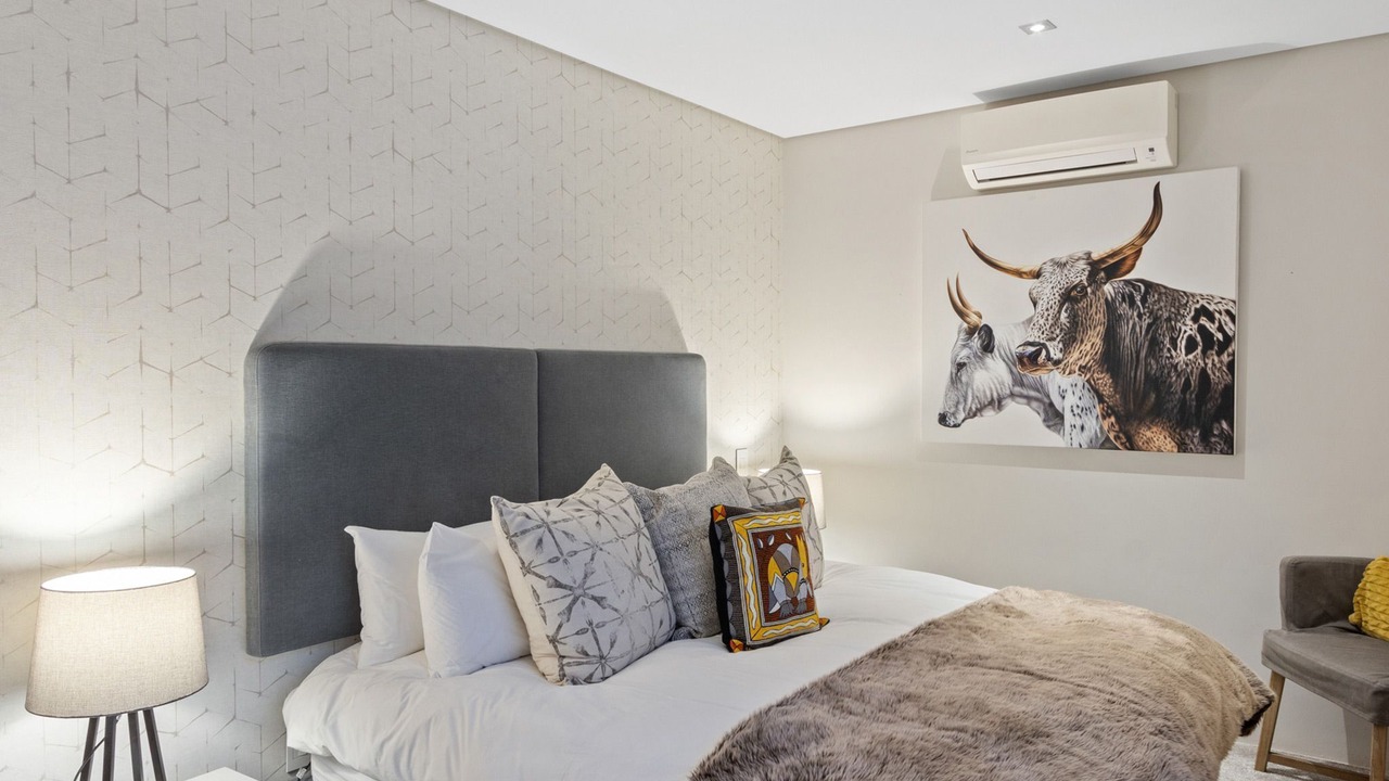 Photo of Bedroom in Three Anchor Bay