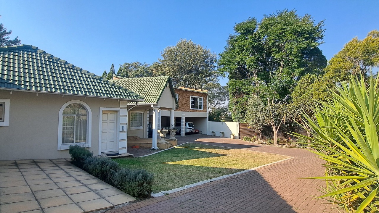 Photo of Outdoor in Woodmead