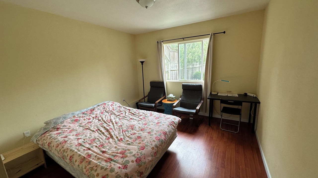 Photo of Bedroom in Outer Richmond
